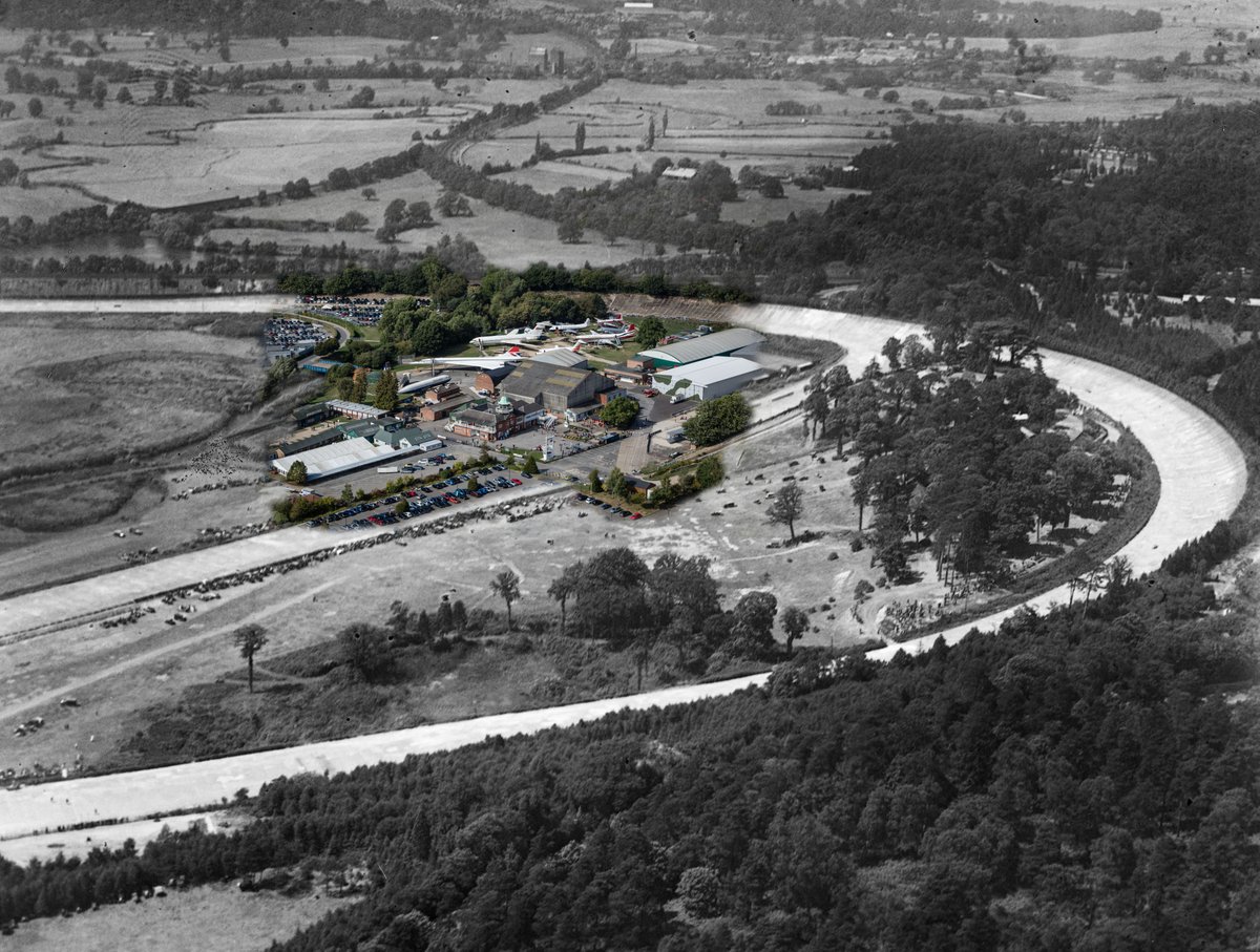 Brooklands from the air - then &amp; now. A composite image spanning about 100years #brooklands #brooklandsmuseum <a href="/BrooklandsMuseu/">Brooklands Museum</a> <a href="/Brooklandsmembs/">Brooklands Members</a> #Surrey #weybridge #avgeek #history #aerial #thenandnow #beforeandafter
