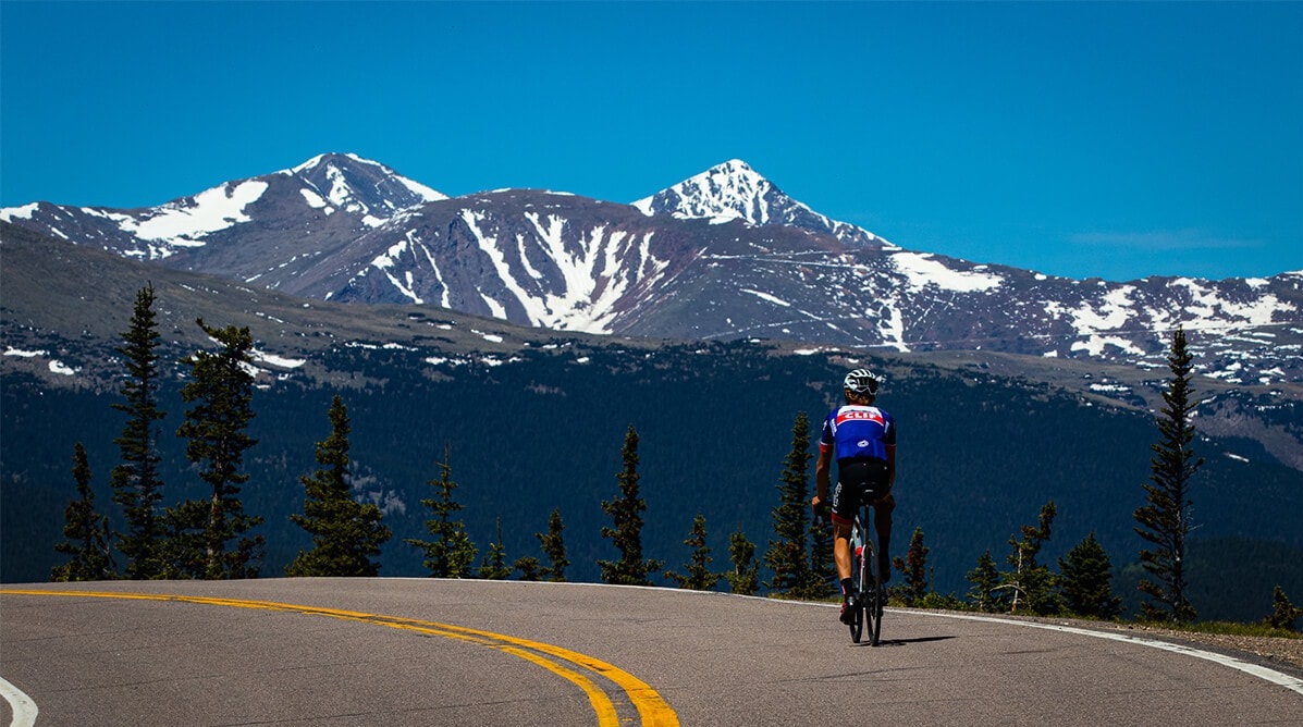PaidToShareVide's tweet photo. Cycling the Highest Paved Road in North America-Mt Evans https://t.co/WNBr8qr6vX 

#cycling #cyclists https://t.co/9rCCP2y1CN
