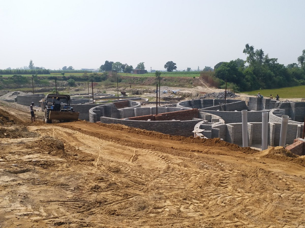 AmritFertilizer's tweet photo. New project started 

Amrit Fertilizer offers complete turnkey solution for setting up biogas using various organic feedstock’s with special focus on press mud/cow dung @biogas @ChairmanIOCL @PetroleumMin @SahaiSatyendra @PMOIndia @nsitharaman @anandmahindra @IshaAmbaniReal https://t.co/AE1dblb1jr