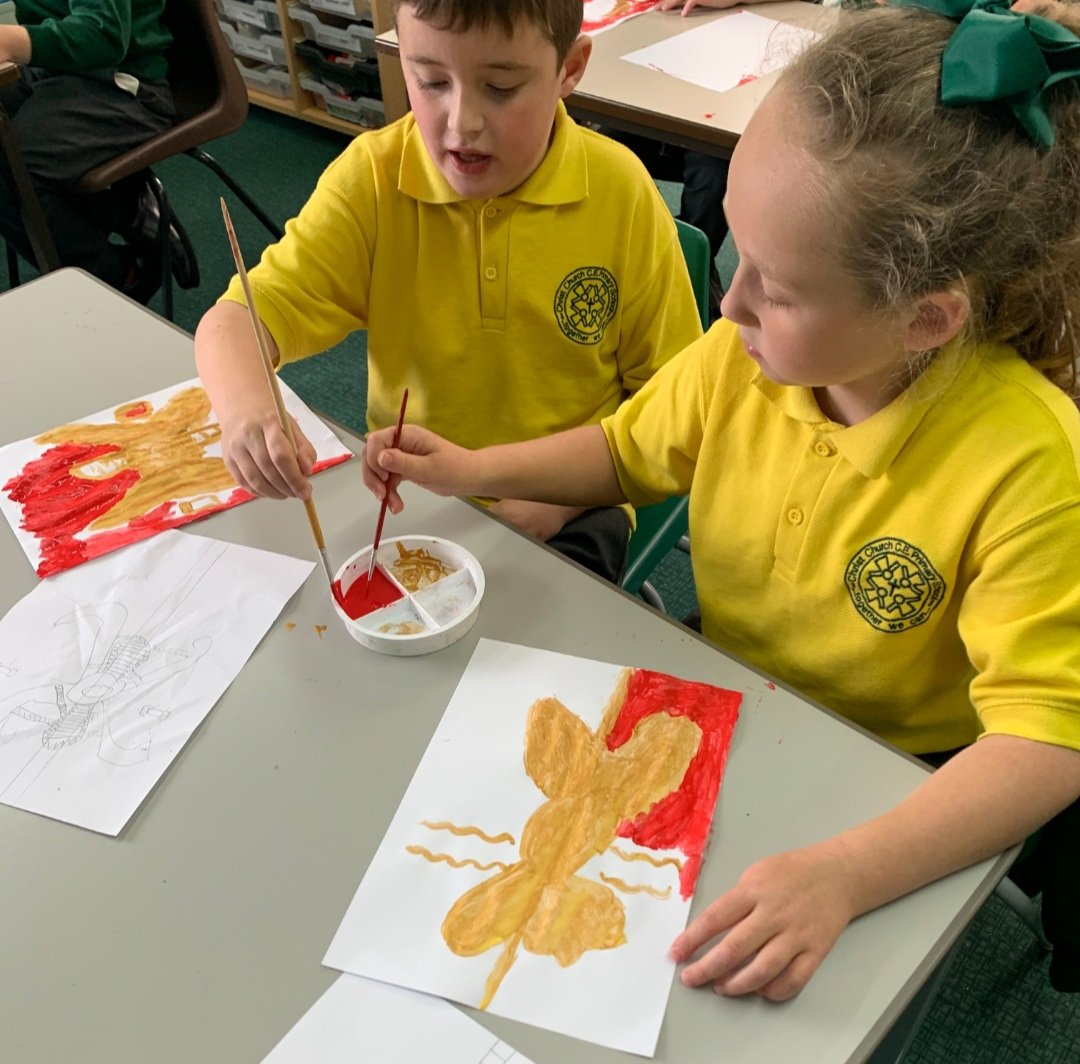 ChristChurchCoE's tweet photo. 4H have been busy painting Roman shields today. #Romans #RomanShields https://t.co/mP0gyCOM6O