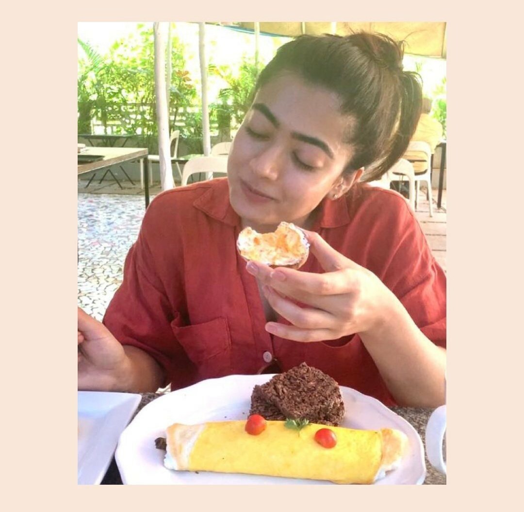 EjGMbmVUMAU21-a?format=jpg&name=medium