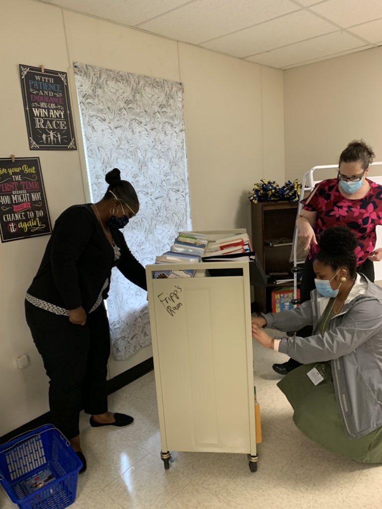 UpchurchElemen1's tweet photo. Kindergarten teachers preparing for Guided Reading and small group instruction. #BooksInHand  @KayTeachesK @burnsstephani15 @Talesia16 https://t.co/NSYQFN2DXV
