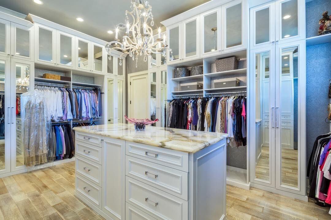 #TipTuesday: We make closet dreams come true! #closetgoals #dreamcloset #walkincloset #closet #closetorganization #southflorida #fortlauderdale