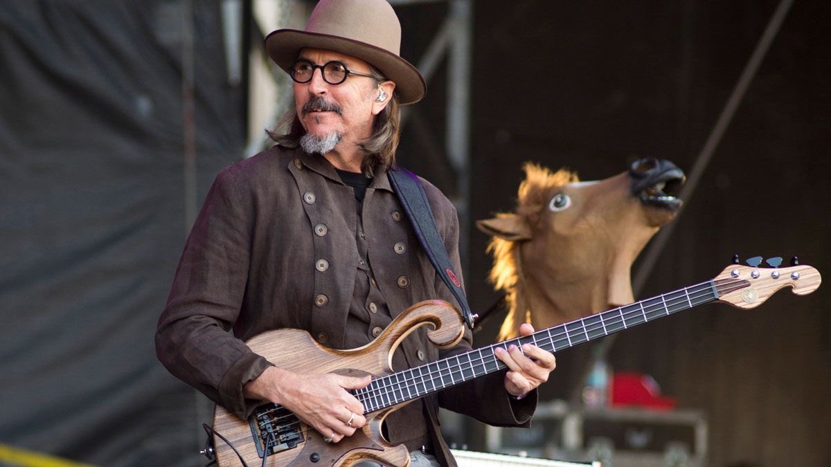  Happy 57th birthday to Les Claypool! 