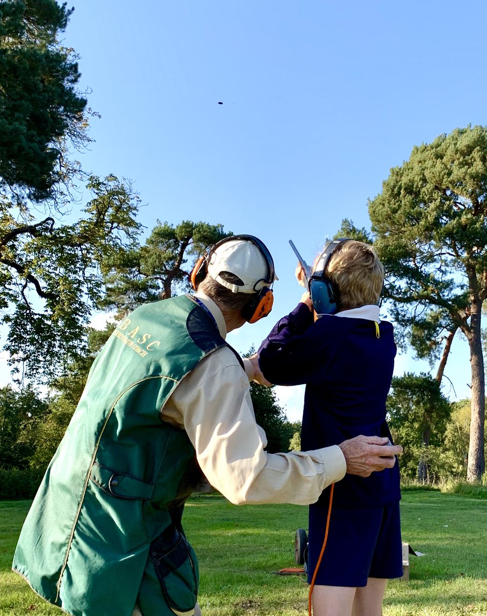 _Ludgrove's tweet photo. The boys @ludgrove_school are lucky to enjoy expert tuition from our BASC coach. Starting with the basics of safety, stance and eye dominance, the junior shots were soon hitting the clays out of the sky. #shootingpractice #goodshot #ontarget #expertshot #prepschool https://t.co/xtEAVaC6LX