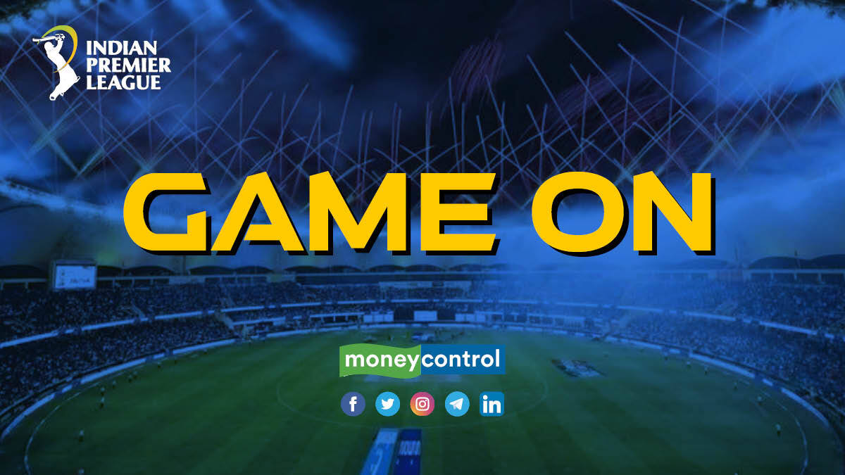 moneycontrolcom's tweet photo. #IPLOnMC | Latest update! T Natarajan to R Pant, 4 runs, 83/3. For LIVE updates: https://t.co/rKBDwFEthp
#DCvSRH #IPL2020 #IPL2020Update https://t.co/fqQdFa5BpK