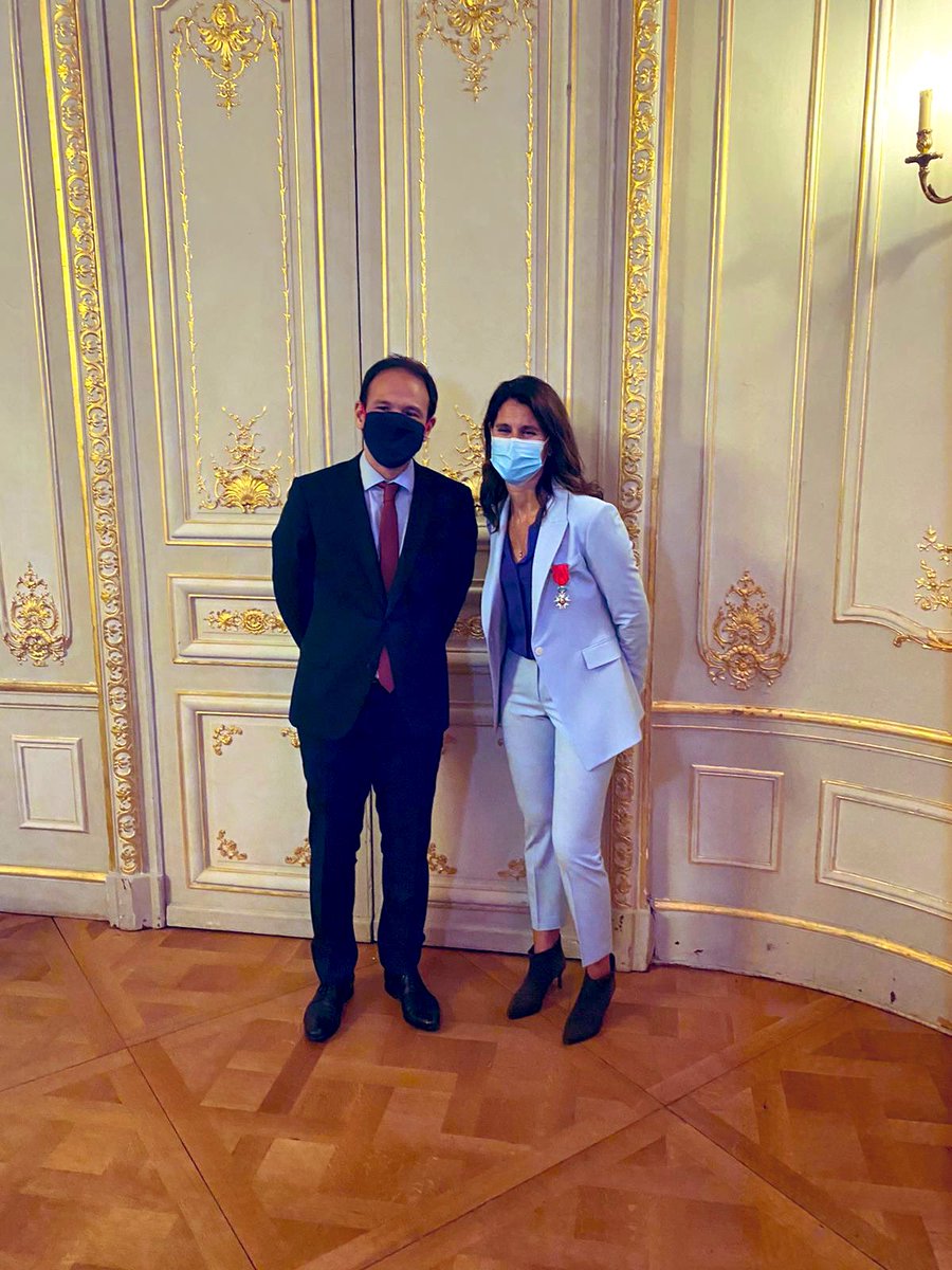 La fondatrice de <a href="/Jeito_life/">Jeito</a>, <a href="/RafaeleTordjman/">Rafaele Tordjman</a>, s’est vu remettre ce soir l’insigne de Chevalier de la Légion d’Honneur par le ministre de la transition numérique <a href="/cedric_o/">Cédric O</a>, pour l’ensemble de sa carrière et de son engagement dans les sciences de la vie. Félicitations !