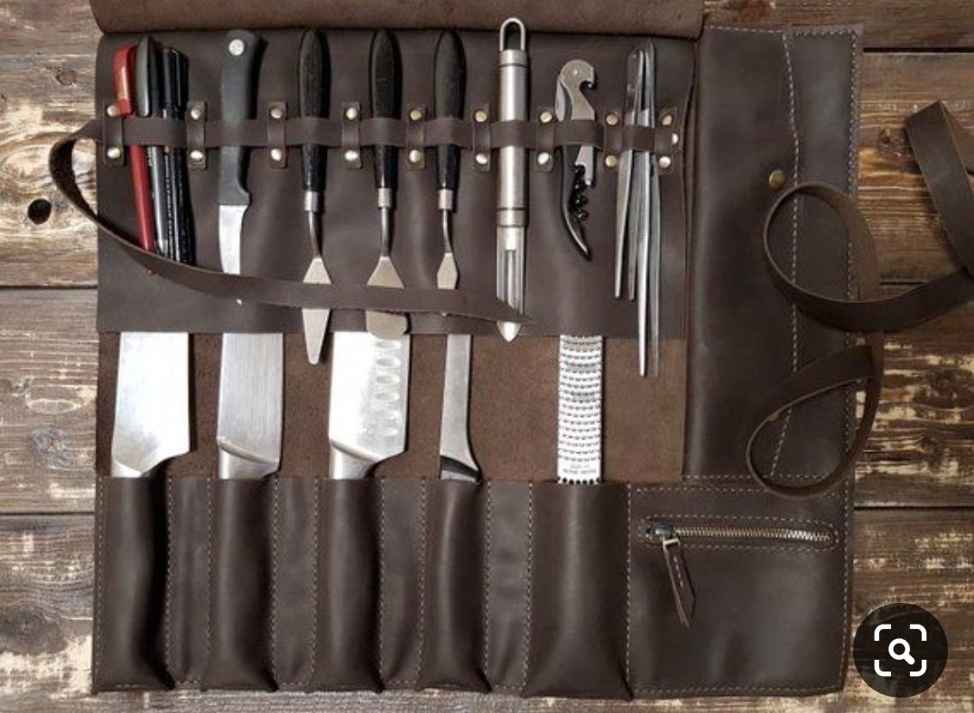 Let's start at the basics. The bag that every chef cares for like its their baby. Our knife bag. We can keep up to 20 knives and utensils in it. Some chefs even carry a knife toolbox but in general most chefs will have about 10 knives of their own.  #LesFoodFacts