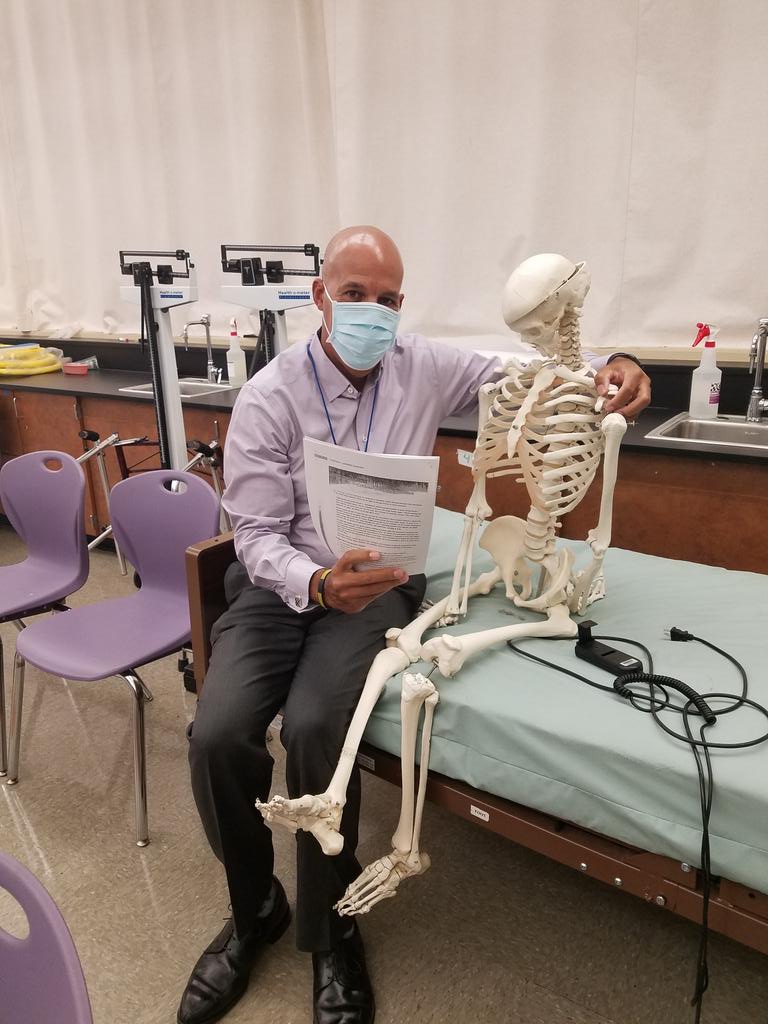 davidpintado727's tweet photo. Thank you to our Superintendent Dr.Clark for showing us his support to the Patient Care Pathway at MDHS! https://t.co/mUo6A1aPG7