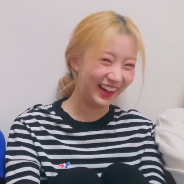 youisolo's tweet image. hola primer tweet #YOUI