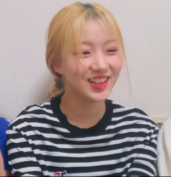 youisolo's tweet image. hola primer tweet #YOUI