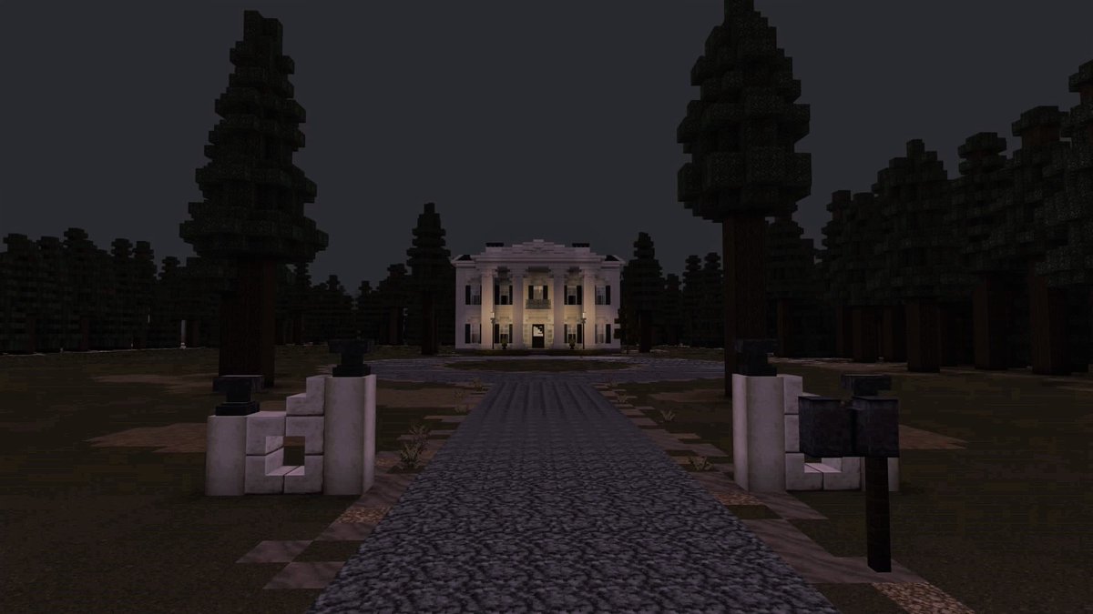 RealismSquare's tweet image. First creation, a nice colonial house 🇺🇸 @minecraft