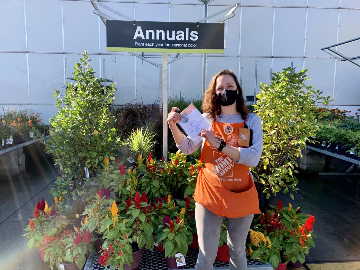 A big thank you to our OASM Michelle for taking care of our associates and customers. ⁦@Ken_D19DM⁩  ⁦@_Pakiza_⁩ ⁦<a href="/michellembarth/">Michelle</a>⁩