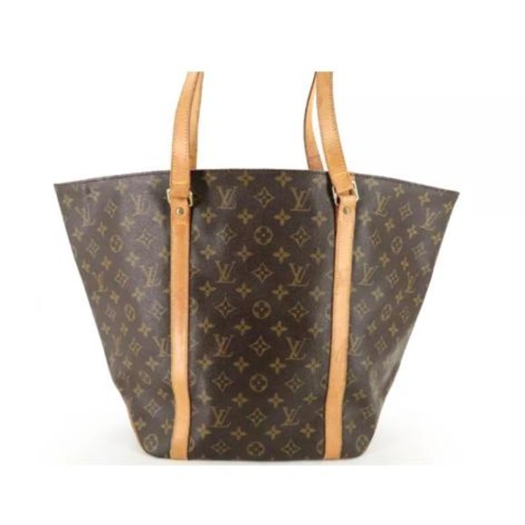 fatica1's tweet image. So good I had to share! Check out all the items I'm loving on @Poshmarkapp #poshmark #fashion #style #shopmycloset #louisvuitton #blanknyc: posh.mk/HRauEjItbab