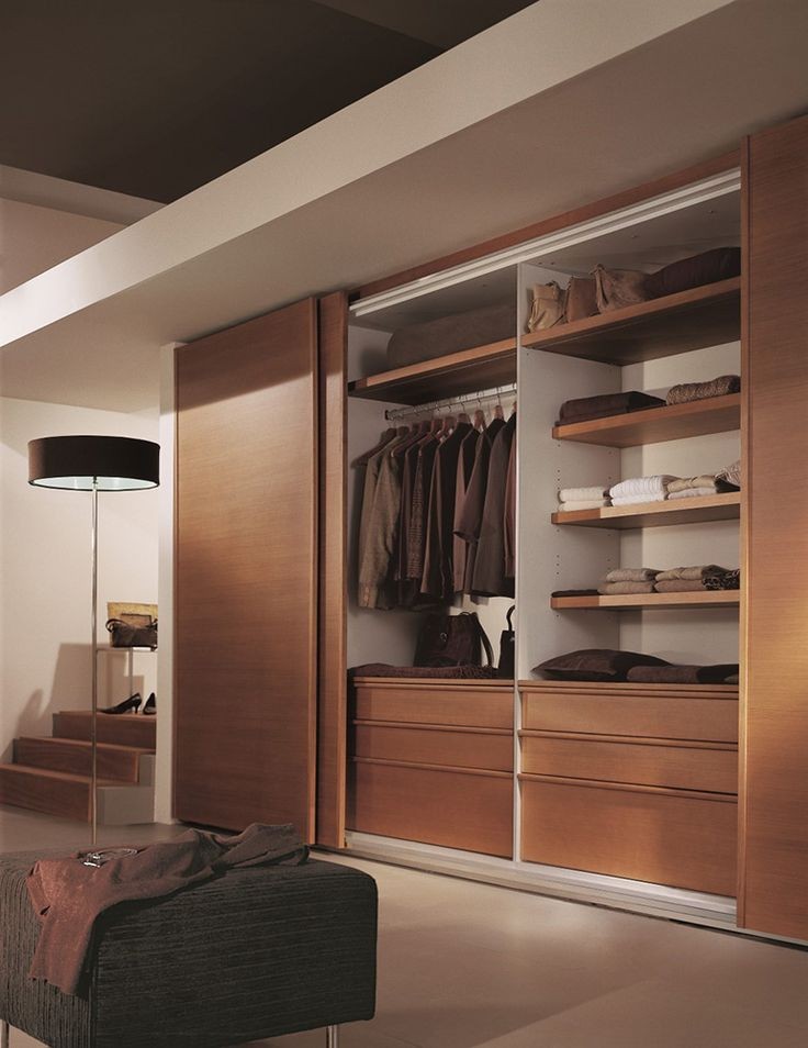 jucelar's tweet photo. Todos los muebles de su hogar...cocina,,closets,, baños,, etcétera todo en carpintería 0416-8124401 https://t.co/HkA53cvDxL