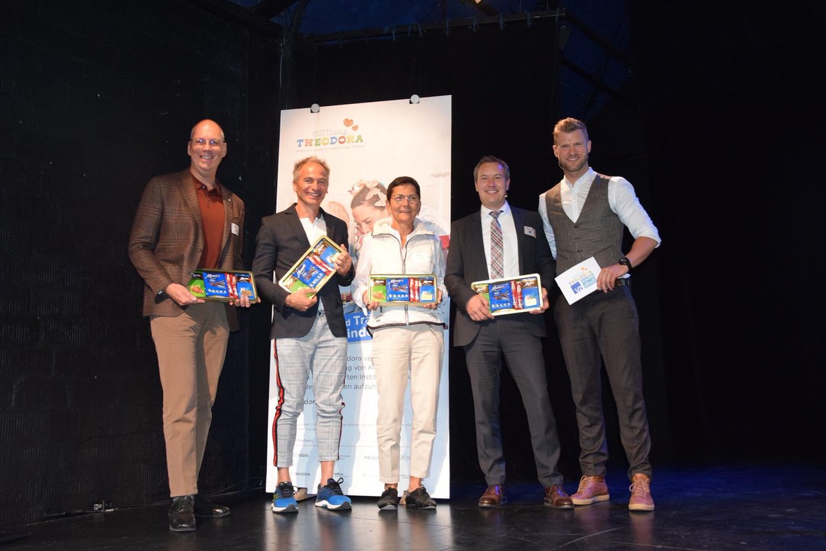 ModeratorCH's tweet image. Event inkl. Podium u.a. zu den relevanten Themen wie Legate, Erbschaften, Vermögensauftrag vs. Testament.

Danke @stheodora für das erneut entgegengebrachte Vertrauen!😄🎤

Location Partner: Teatro Dimitri
Presenting Partner: VZ Verm.zentrum

#stiftungtheodora #fondazionedimitri