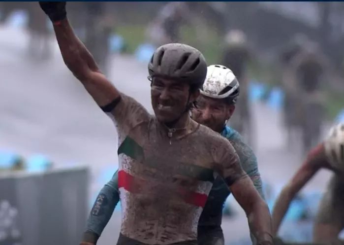 arcomatehuala's tweet photo. Mexicano Gerardo Ulloa obtiene primer lugar en el mundial de Ciclismo de Montaña en República Checa

Leer nota click aquí

https://t.co/rP4eS8c3Nq https://t.co/9c6kEdMg02