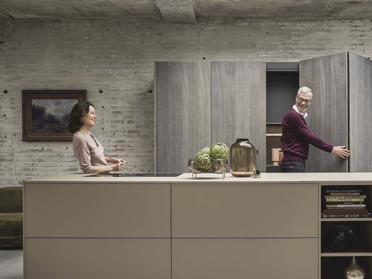 Timberfusion's tweet photo. Less is more with the NX510. Bare walls, concrete galore and an interior with almost no doors.

It creates a level of freedom you won’t find elsewhere.

View more of the kitchens we have on offer here: https://t.co/HHHmAX8u5w https://t.co/1Ca2VW74YD