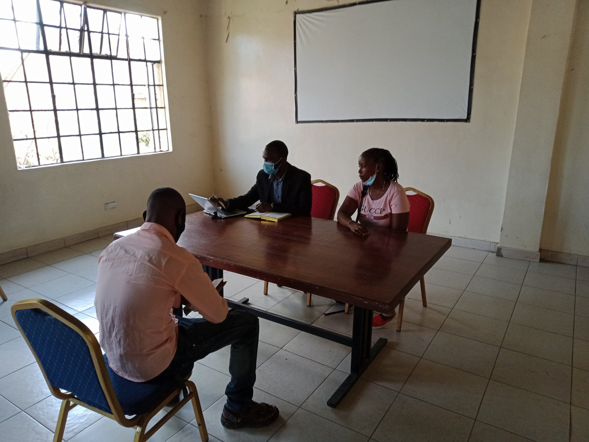KYENetwork's tweet photo. Client / Lawyer discussions , Abuse and violations on the informal workers is a big NO .
@JacklyneMuthee @HamisMoha84 @Edwinngugi3 @goteana895 @DjBlingGhetto @SolidarityCntr @HanadMohamudsc @MarggieMuhika @Carolkasinasc https://t.co/3vL7VjilFl