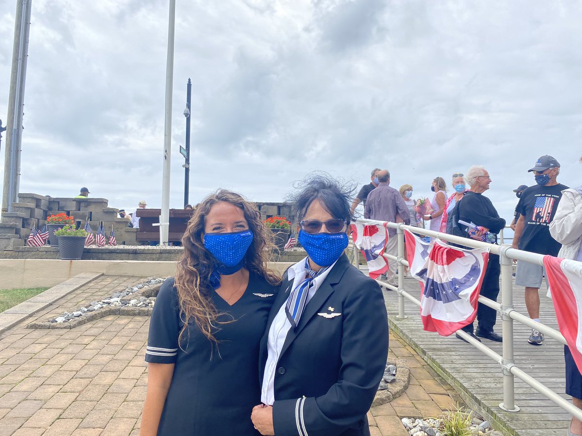 krisaubs's tweet photo. Working as a Flight Attendant with my mom means the world to me. Please #ExtendPSP so I can keep working with my mom &amp; thousands of other airline employees who have worked tirelessly during the pandemic. @senatemajldr @SpeakerPelosi @stevenmnuchin1 @afa_cwa We need #ReliefNow https://t.co/IWFaLtpuB2
