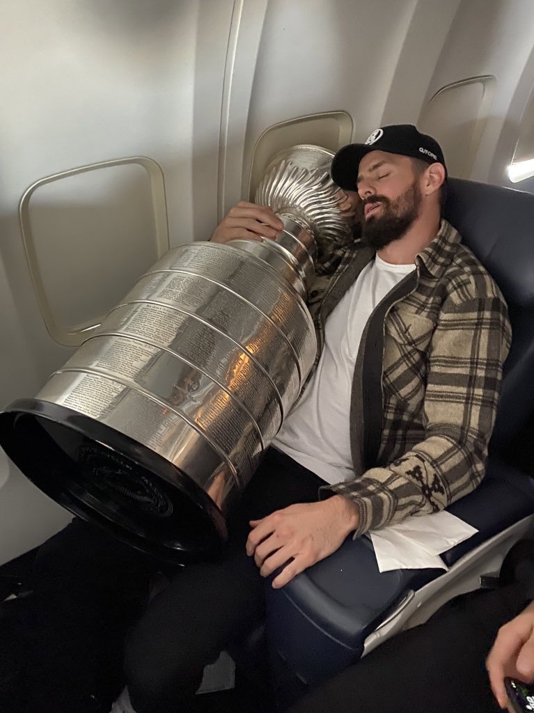 NHL Hubs Life tweet media