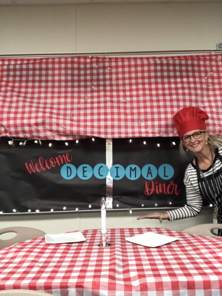 LeMeilleur4thgr's tweet image. Virtual or otherwise. Math is more engaging with room Transformations!! Welcome to my Decimal Diner. I feel like a real teacher again. Lots of Zoom smiles and zoom filter Chef hats!
#ACECubs #4thgraderocks #ACEmath #zoomyransformation #GetYourVirtualTeachOn