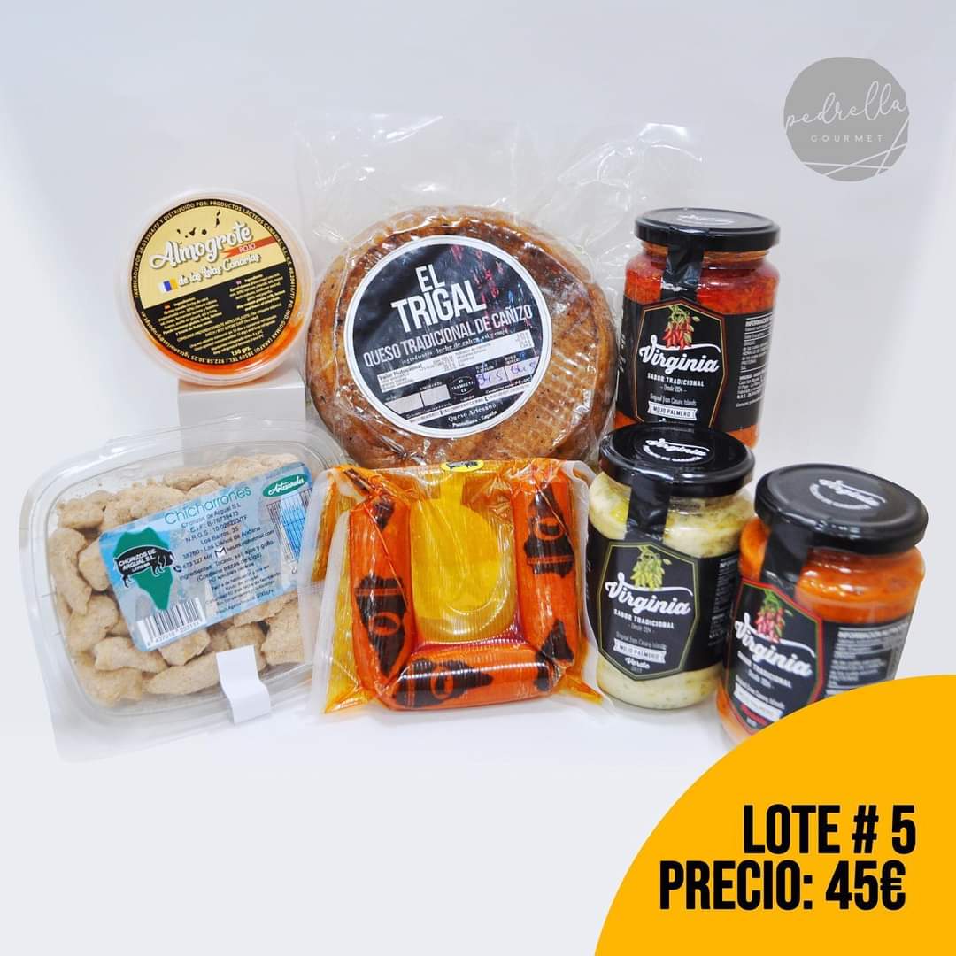 soy_er_Deivi's tweet photo. Gente pipol el equipo de @pedrellagourmet ha montado unos packs de productos #Canarios que están que se salen, pueden mis niños darle retuis para que lleguen a todo bicho viviente que quiera darse un festín made in #CanaryIslands...... Háganme el favor sirvusples #Canarias #Food https://t.co/Jfu9hUTufp
