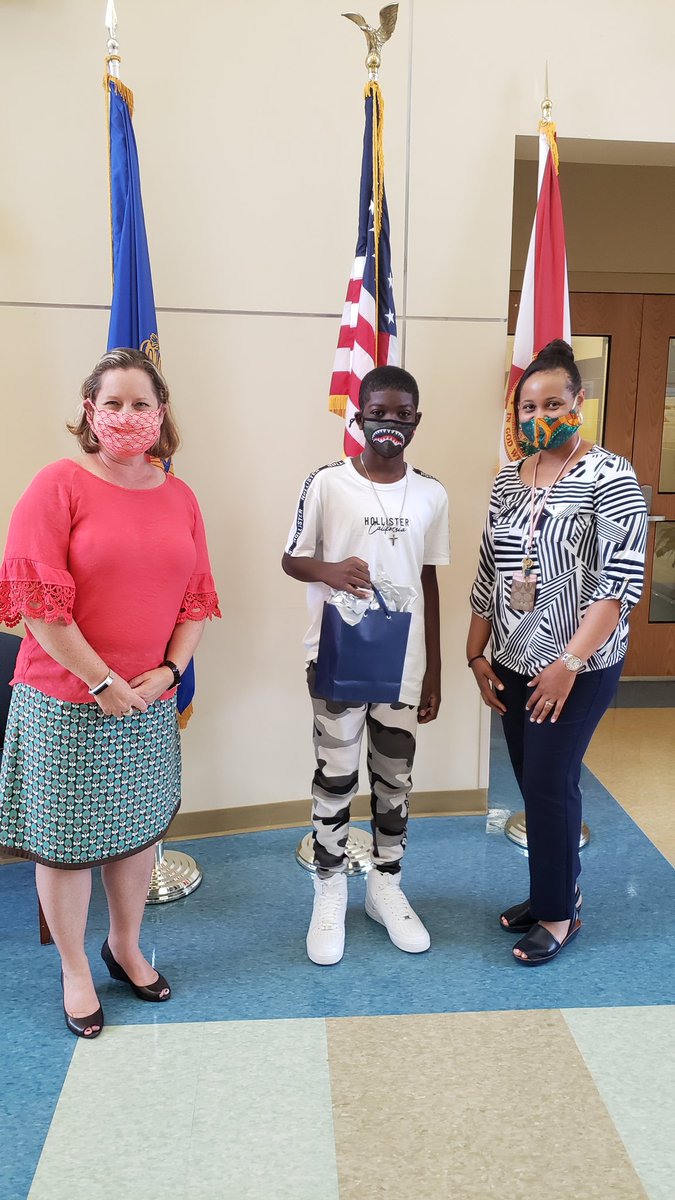 ApopkaMS_OCPS's tweet photo. Congratulations to sixth grader, Kaleb Raymond for reading over 7 Sunshine State books and completing summaries of each book! Kaleb was presented with a gift bag of treats, books and an Amazon gift card. #SeahawksRead @DrRahim_Jones @ByrdOcps @OCPSnews @Mindi_M_Smith https://t.co/5BoUZV3XBz