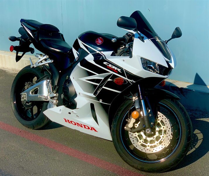 BEP_Million's tweet photo. 2016 Honda CBR600rr 
Cash Price $8,889 
599cc
2k miles
‼️Free first Oil change ‼️
✅Finance available 
✅Military program https://t.co/j0VxPz2NoG