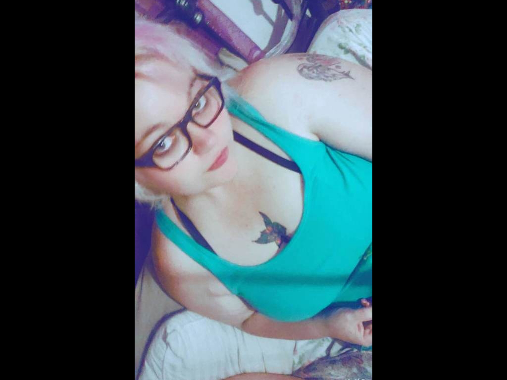 I'm online right now on Skyprivate - pay-per-minute system for Skype live shows. Call me right now in private here: https://t.co/gpdYUtzKrn https://t.co/J6mmkaE2ne https://t.co/tr2tcIq3DI