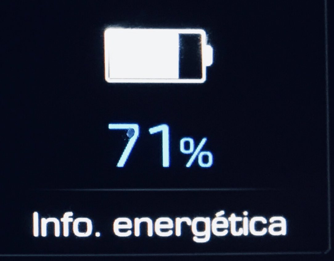 RElectricas's tweet photo. Hoy viaje  a 120 km/h desde #ACañiza a @OurenseConcello sur al @lidlespana . Con 20-18-22 grados durante la ruta. Salí con 91% de batería y llegué con 71% de batería con el #Ioniq28kWh . Iré poniendo más viajes para que veáis lo que afecta la climatología y hacer un seguimiento. https://t.co/Ecy7yVWdCq