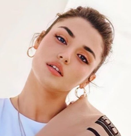 #Anket
#ElçinSangu 👉 RT
#HandeErçel 👉 FAV

  #İyiGündeKötüGünde #OzanDolunay
#SenÇalKapımı #KeremBürsin