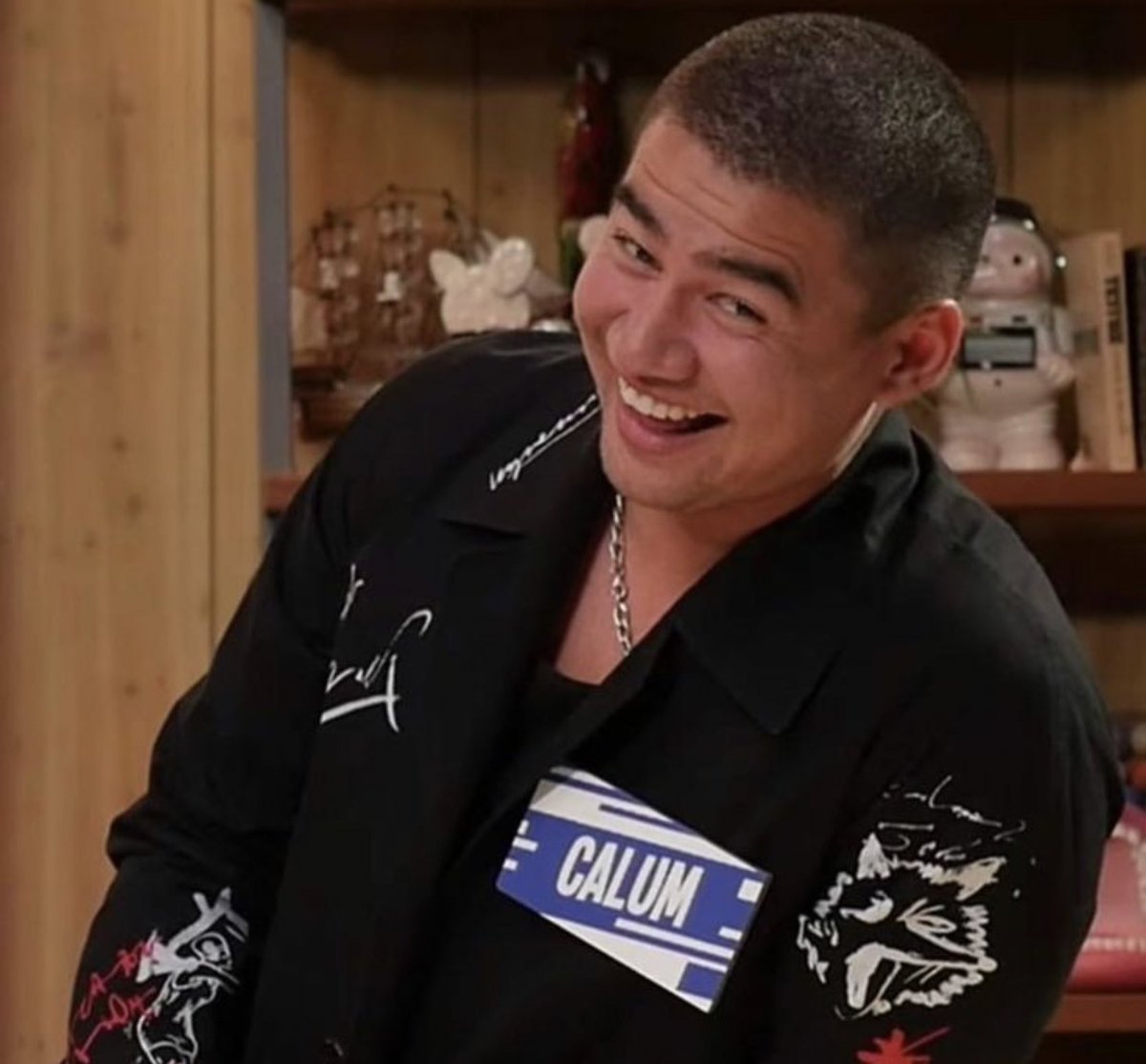 n0shamelftv's tweet image. #STREAMTEETH by #5SOS