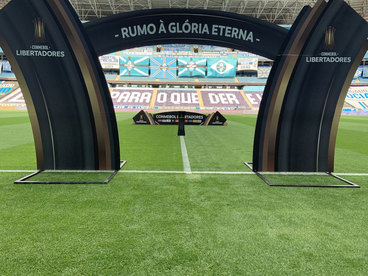 todosnaarena's tweet photo. Uma visão dessas 💙 Tudo pronto, tudo lindo por aqui!

Quem aí já tá na ansiedade para o jogo de logo mais em casa?! 

#SaudadeDaArena! https://t.co/klUxGxNQJR