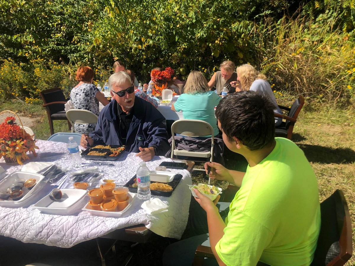 ThinkBigMo's tweet photo. A big thanks to Hinode Japanese Steakhouse and Sushi!  They provided a fantastic lunch for the staff and volunteers at the Think Big Foundation warehouse today.   We love you guys! https://t.co/yPrzHNN4UQ