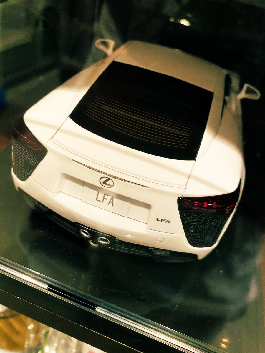 マサイ Fischer S 何度も聞いてもlfaのyamahaサウンドは神 一度は生で聞いてみたいなぁ さすがに街中で会ったことない 幻の車です 10年にでた500台限定車 いったいどういう人が乗っているのでしょうか