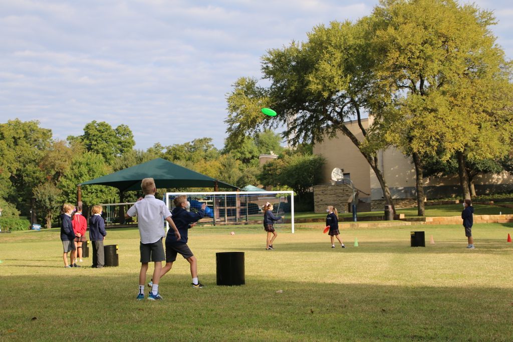 It's a beautiful day for frisbee with friends, here at St. John's 🥏 #SJESDallas #SJESTogether #DallasLocal