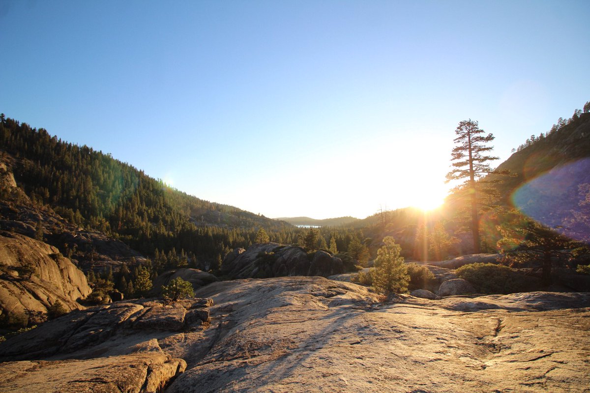 Looking over pinecrest from Cleo’s bath 
.
.
.
.
#hike #explore #adventure #nature #pinecrest #lake #cleosbath #sunset #cannon #cannonphotography #views #traveltuolumnecounty #visittuolumnecounty #visitgoldcountry #visitcalifornia #sky @TuolumneCounty @TuolumneCountyC @VisitCA