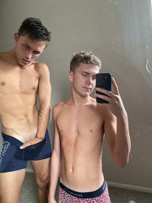Watch Jake & Issac's leaked NSFW photo on TwXstars