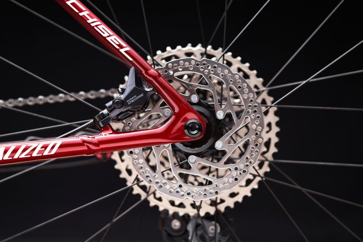 specialized_j's tweet photo. 【まったく新しいChiselが新登場】
表彰台の頂点に立つには、カーボンだけが唯一の選択肢ではありません。現在のアルミXCバイクの中で最高の性能と走破性を持つ新しいChiselなら、速さと効率性の高さを体感できます。
https://t.co/GzkVCPkTOS

#specializedchisel #xcmtb #mtb #スペシャライズド https://t.co/y1GCf91g3n