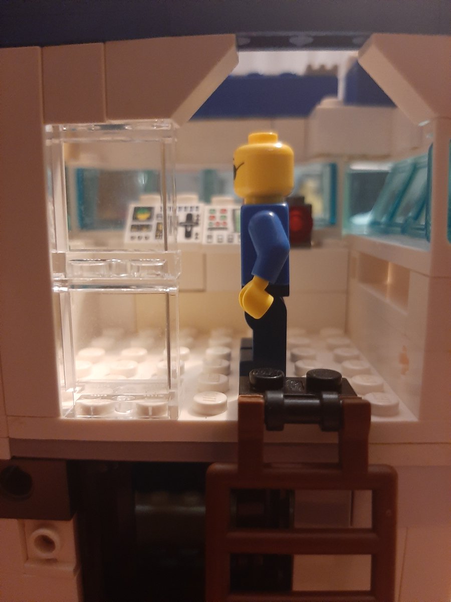 ZLegomaster's tweet photo. I am Thrilled to bring you this beast of a vessel. This is the city of #Legovilles new police ship, this boat includes a operations base below deck, Jail cell and a cab area. I hope you all enjoy. #JRN327 #YQG #LEGO @LEGO_Group #AFOL #LEGOFAN #LEGOFUN #BRICKS #BRICKFUN #city. https://t.co/1rl4XmYRMx