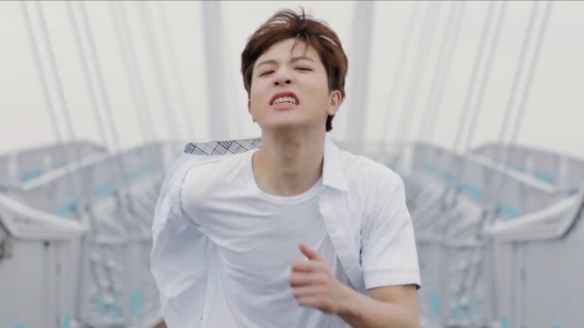 ` 마 크 잭 슨 . tweet media