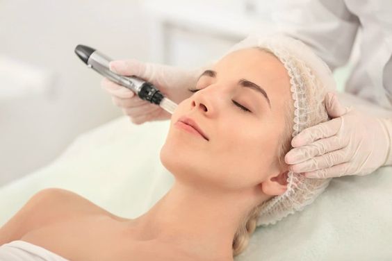 BoomZipUSA's tweet photo. What is micro-needing? Micro-needling is procedure that uses a bunch of tiny needles to puncture the very first layer of skin. This process works to rejuvenate your skin by boosting collagen production, which reduces wrinkles and fine lines https://t.co/DigvqNrJNU https://t.co/DNHvUfFLvM