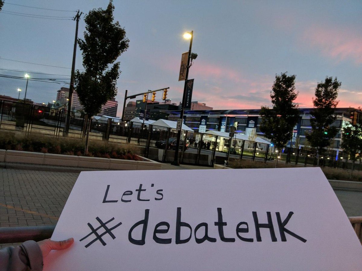 Stand_with_HK's tweet photo. Let's ask #Debates2020 to talk about #HongKong !
Tag #debateHK to tell why HK matters to America! https://t.co/tWVtDHzLDX