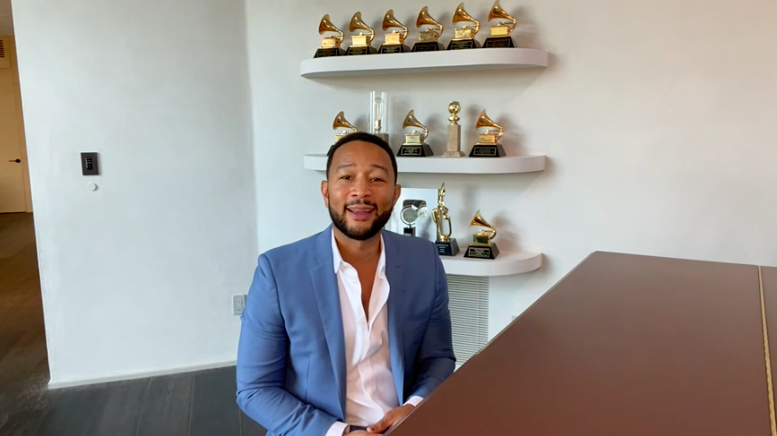 Ms_Carissa's tweet photo. @VMworld John Legend (@johnlegend) AMAZING!!! https://t.co/K4kc7WflX7