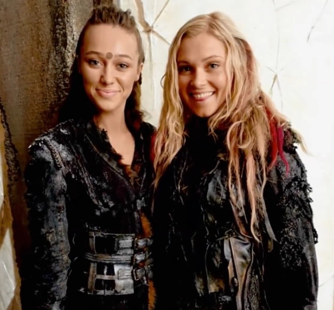 magicxdiary's tweet photo. We love you 🥺💕🪐
@DebnamCarey @MisElizaJane #alyciadebnamcarey #elizataylor #elycia #clexa #clexabts #the100 #thehundred #the100cast #the100bts #clexaseason7 #love #lexa #clarkegriffin #inhonoroflexa #lexaslegacy #clexaendgame #clexaforever #lexadeservedbetter #LexaIsComing https://t.co/i6BSQ7oEtX