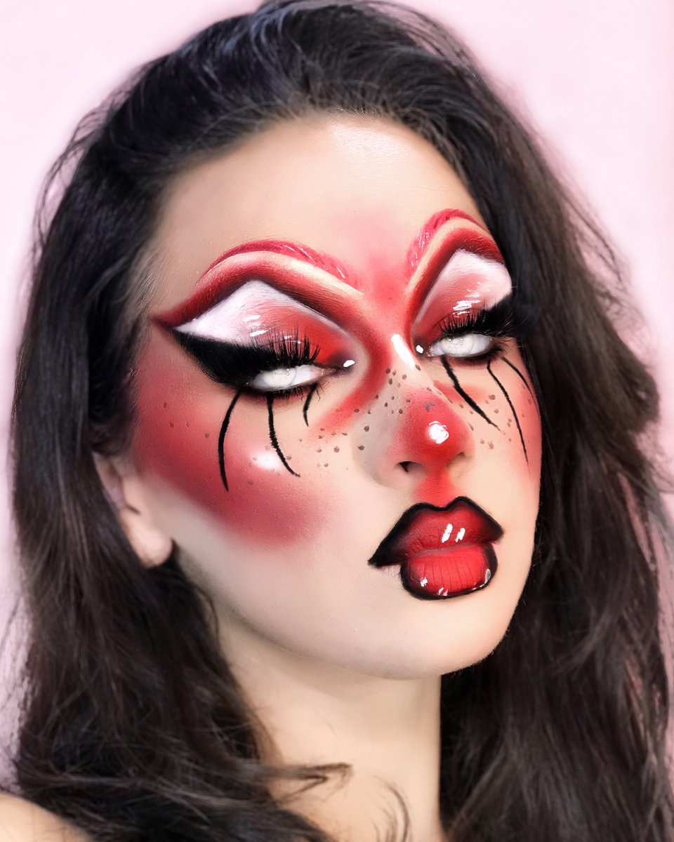 Woman from the other side👹🤫