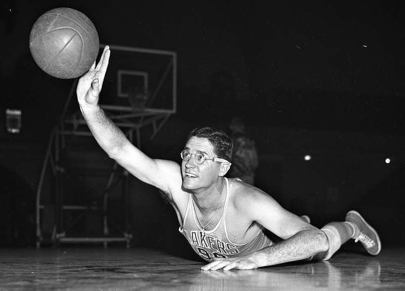 1953 DPOY: Mikan (4)Mikan led NBA in DWS with 6.9. Knicks' C Mel Hutchins was 2nd with 5.5.Lakers led NBA in DRtg. Also had league's best record and won 4th champ in 5 years.