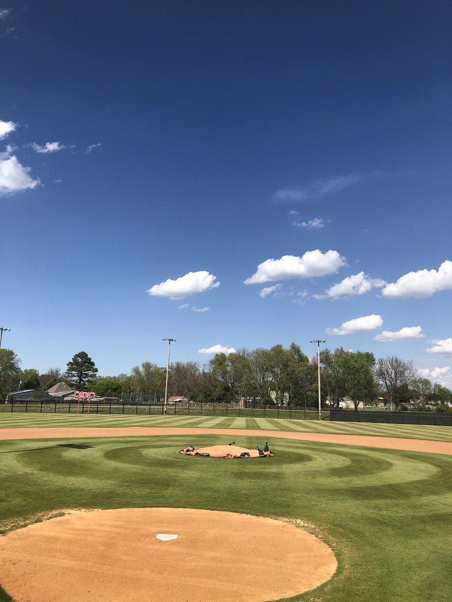BlakeLaLonde6's tweet photo. I am blessed and excited to announce that I will be furthering my baseball career at Labette community college! I would like to thank my family, friends, and coaches for pushing me beyond my limits and teaching me how to play the best sport in the world! @BaseballLabette https://t.co/IYoFJWcdN1