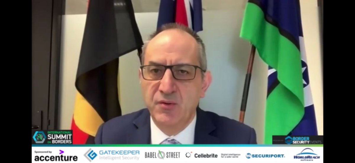 prazzledazzle's tweet photo. Fascinating to hear the experience of Australia’s DHA from Secretary Mike Pezzullo on COVID-19 and Border controls #ISOB2020Virtual https://t.co/c1wMbAivUS